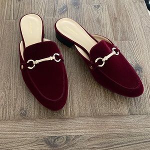 Liz Claiborne Red Velvet Slide on Mules “Haley”